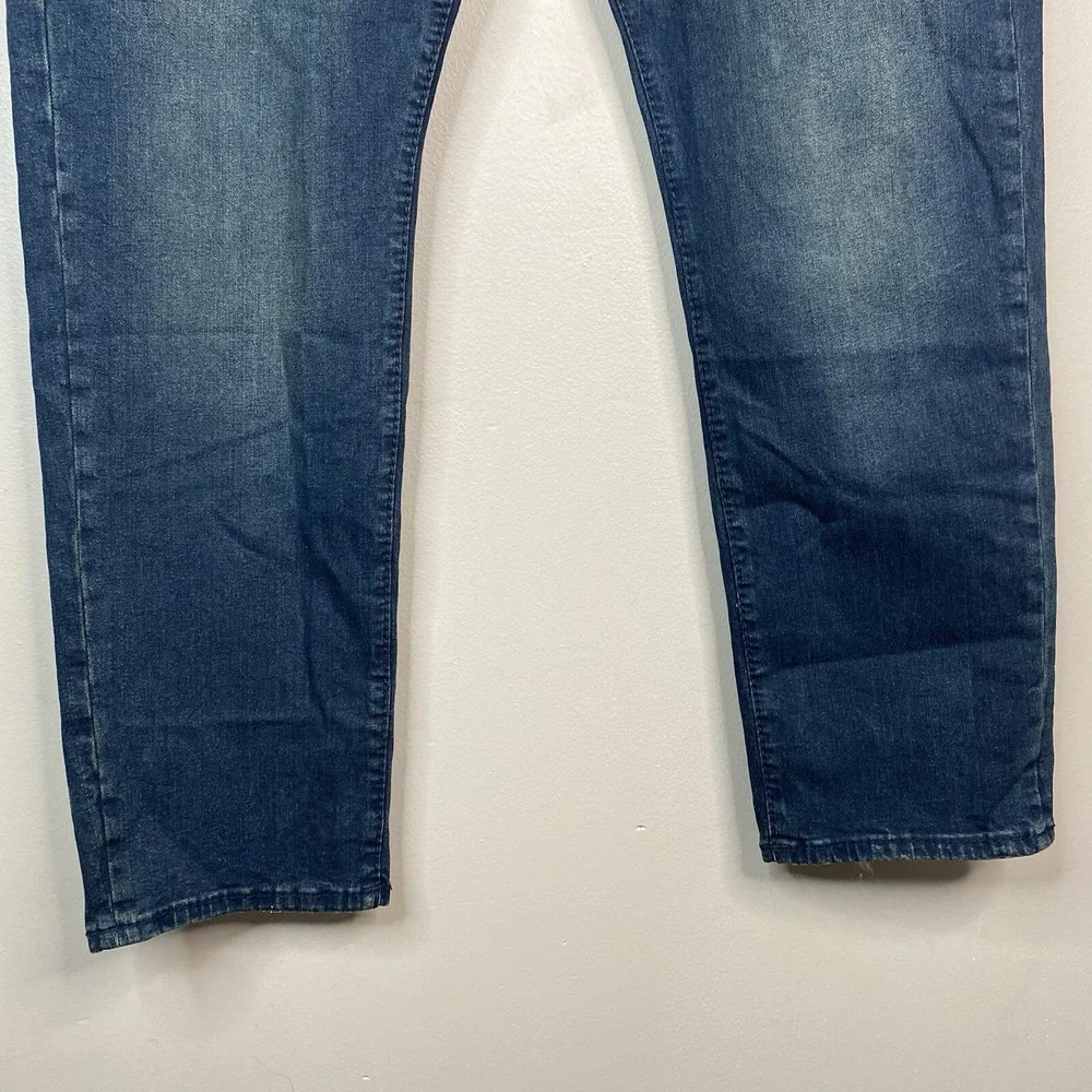 TRUE RELIGION Geno Relaxed Slim Jeans Men's Size 40x31‎ Dark Wash Denim (Flaw)